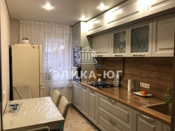 
  Продается 3-комн. квартира, 69 м², 2-й мкр
. Фото 1.