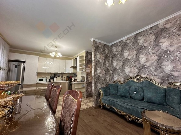 
   Продам 2-комнатную, 58 м², Уральская ул, 129

. Фото 4.