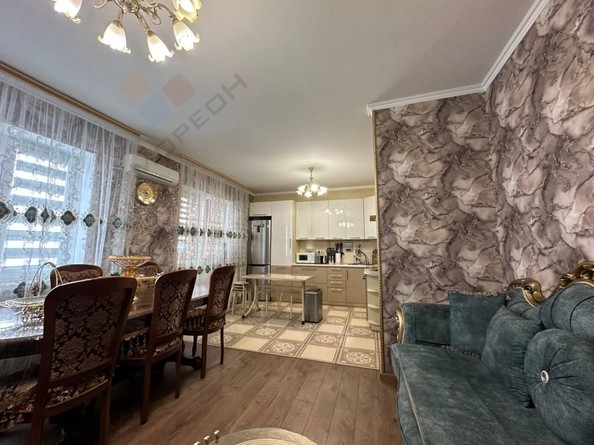 
   Продам 2-комнатную, 58 м², Уральская ул, 129

. Фото 5.