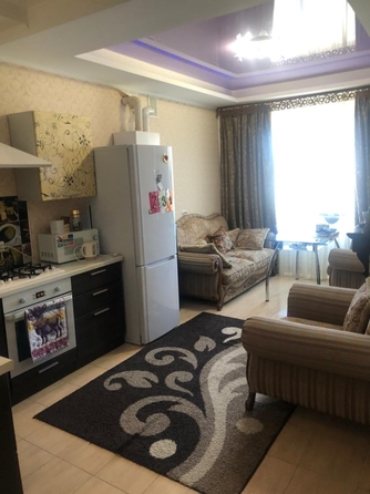 
   Продам 2-комнатную, 65 м², Кустодиева ул, д 23А

. Фото 3.