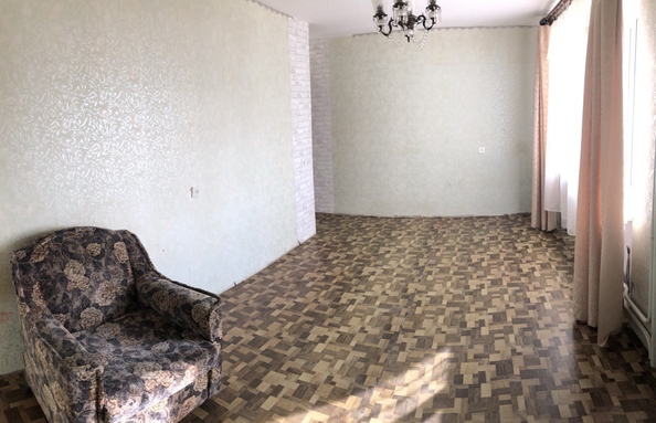 
   Продам 2-комнатную, 45 м², Северный мкр, д 6

. Фото 6.