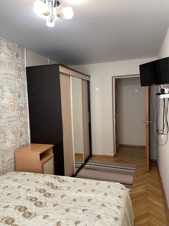 
   Продам 3-комнатную, 57 м², Островского ул, 19

. Фото 18.