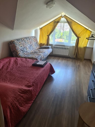 
   Продам 3-комнатную, 80 м², Туристическая ул, д 3Д

. Фото 1.