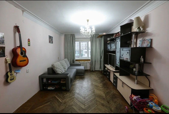 
   Продам 3-комнатную, 63 м², Грибоедова ул, д 15

. Фото 11.