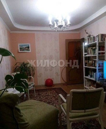 
   Продам 3-комнатную, 74 м², Батумское шоссе ул, 33

. Фото 1.