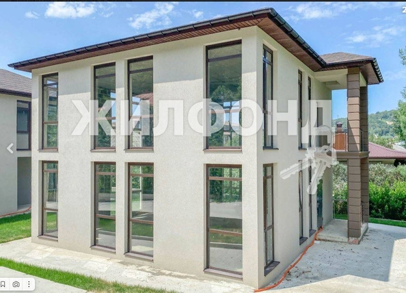 
   Продам дом, 200 м², Сочи

. Фото 2.