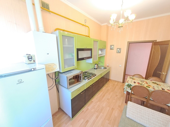 
   Продам 1-комнатную, 41 м², Самбурова ул, 236

. Фото 12.