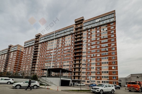 
   Продам 2-комнатную, 64.2 м², Западный Обход ул, 39/2к3

. Фото 18.