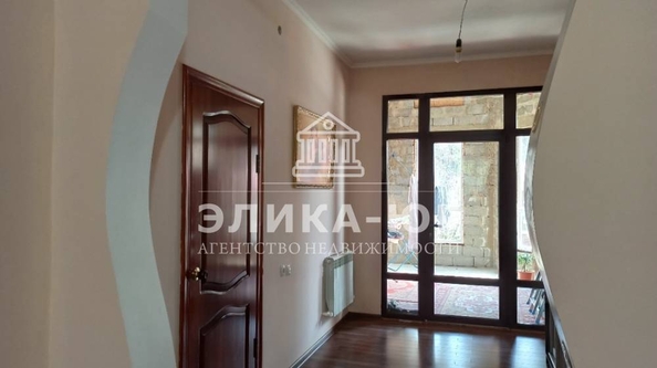 
   Продам дом, 385 м², Пляхо

. Фото 1.
