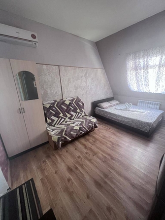 
   Продам 1-комнатную, 20 м², Просвещения ул, 153А

. Фото 1.