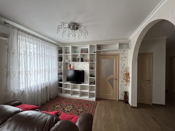 
   Продам 2-комнатную, 71 м², Крымская ул, 274

. Фото 4.