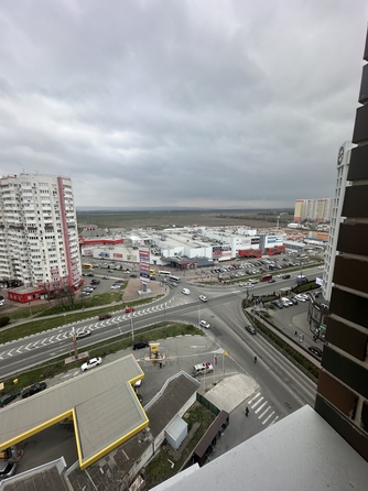 
   Продам 2-комнатную, 54 м², Омелькова ул, 93

. Фото 21.