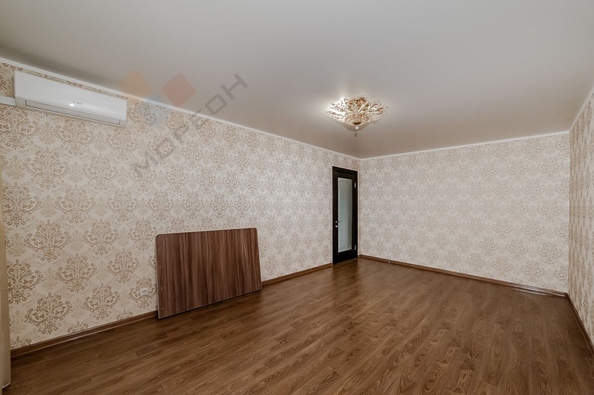 
   Продам 3-комнатную, 85.5 м², Академика Лукьяненко П.П. ул, 34

. Фото 8.
