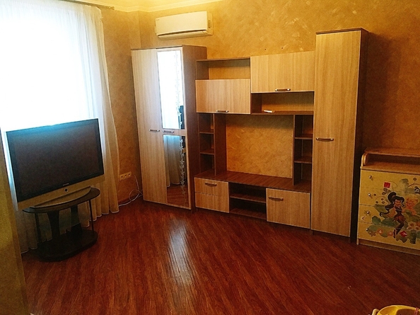 
   Продам 1-комнатную, 40 м², Ивана Голубца ул, 106

. Фото 6.