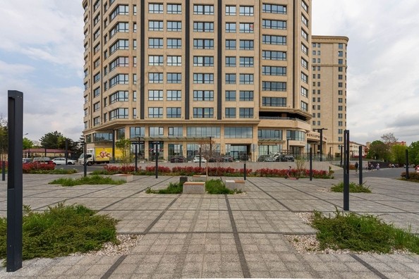 
   Продам 1-комнатную, 65.7 м², 40-летия Победы ул, 33Г

. Фото 2.