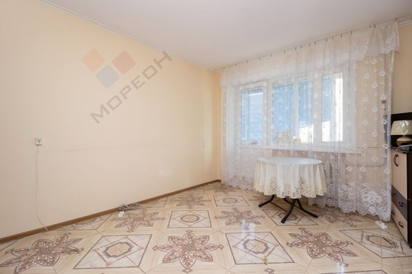 
   Продам 1-комнатную, 31.8 м², Ставропольская ул, 215/1

. Фото 3.