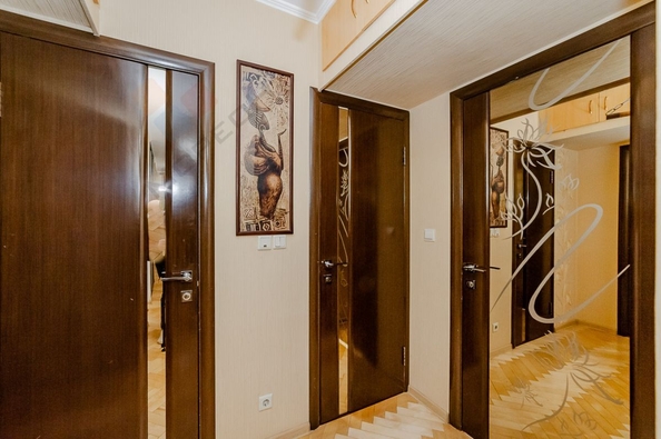 
   Продам 3-комнатную, 64.3 м², Дзержинского ул, 201

. Фото 15.
