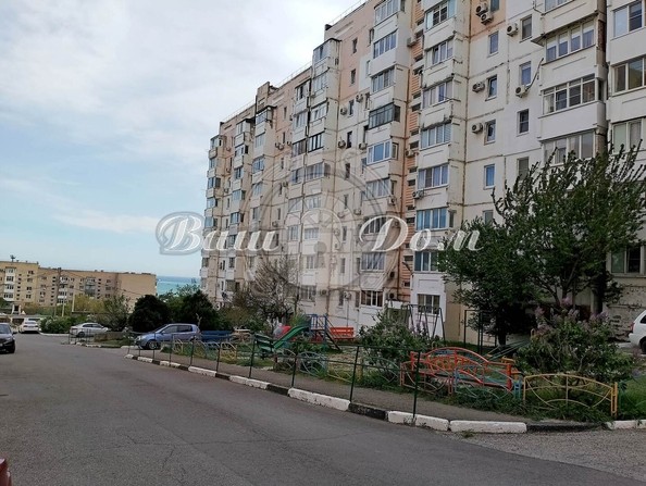 
   Продам 2-комнатную, 57.3 м², Северный мкр, 2

. Фото 30.