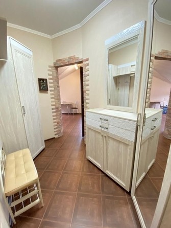 
   Продам 2-комнатную, 62 м², Крымская ул, к 9

. Фото 9.