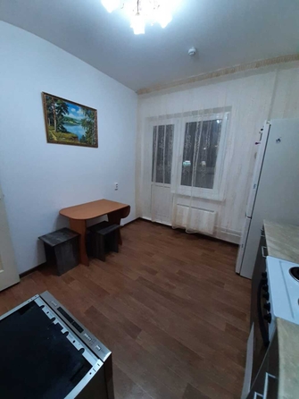 
   Продам 1-комнатную, 38 м², адмирала Меньшикова б-р, 11

. Фото 3.