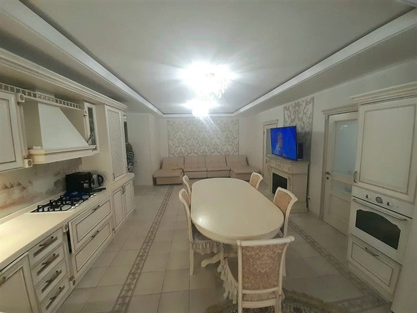 
   Продам 3-комнатную, 125 м², Владимирская ул, 55к1

. Фото 2.