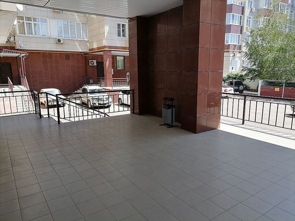 
   Продам 3-комнатную, 76 м², Новороссийская ул, 232

. Фото 19.