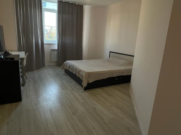 
   Продам 2-комнатную, 60 м², Ленинградская ул, 81

. Фото 17.