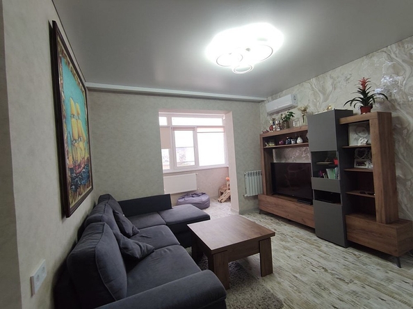 
   Продам 1-комнатную, 53 м², Владимирская ул, 148к1

. Фото 2.
