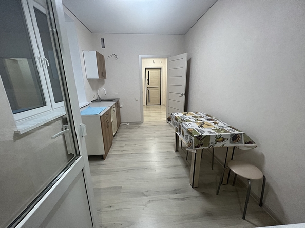 
   Продам 2-комнатную, 56 м², Владимирская ул, 142

. Фото 12.