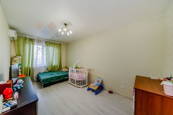 
   Продам 2-комнатную, 60 м², Евгении Жигуленко ул, 9

. Фото 6.