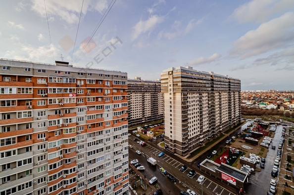 
   Продам 2-комнатную, 60 м², Евгении Жигуленко ул, 9

. Фото 25.