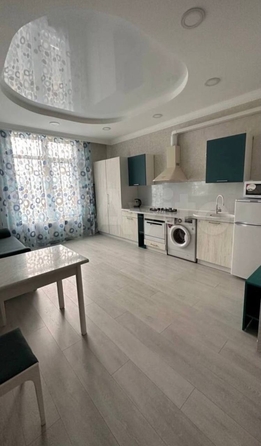 
   Продам 2-комнатную, 61 м², Акварельный пер, д 1

. Фото 1.