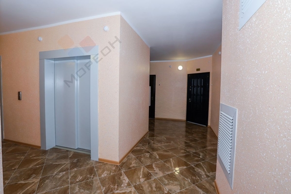 
   Продам 1-комнатную, 36.9 м², Григория Булгакова ул, 10

. Фото 17.