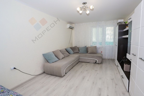 
   Продам 2-комнатную, 64.6 м², Героев-Разведчиков ул, 21/1

. Фото 2.