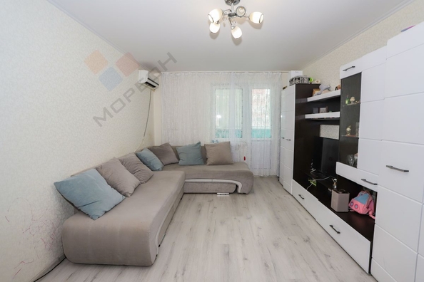 
   Продам 2-комнатную, 64.6 м², Героев-Разведчиков ул, 21/1

. Фото 3.