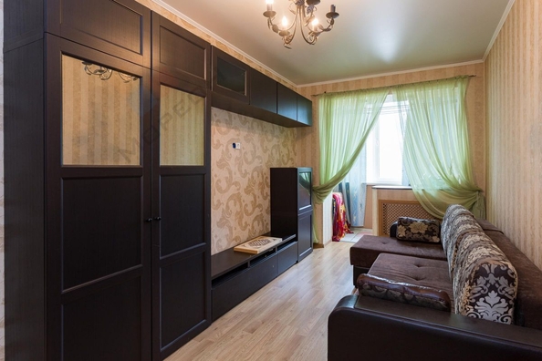 
   Продам 2-комнатную, 49.5 м², Шаляпина пер, 8

. Фото 1.