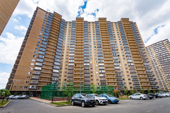 
   Продам 2-комнатную, 49 м², Домбайская ул, 55к5

. Фото 1.