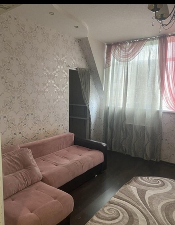 
   Продам 3-комнатную, 69 м², Лермонтова ул, 120

. Фото 1.