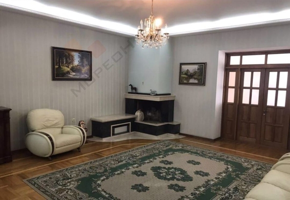 
   Продам дом, 395 м², Краснодар

. Фото 4.