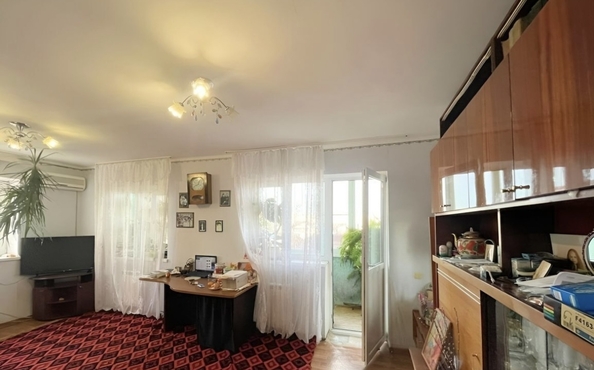 
   Продам 2-комнатную, 62 м², Русская ул, 23

. Фото 1.