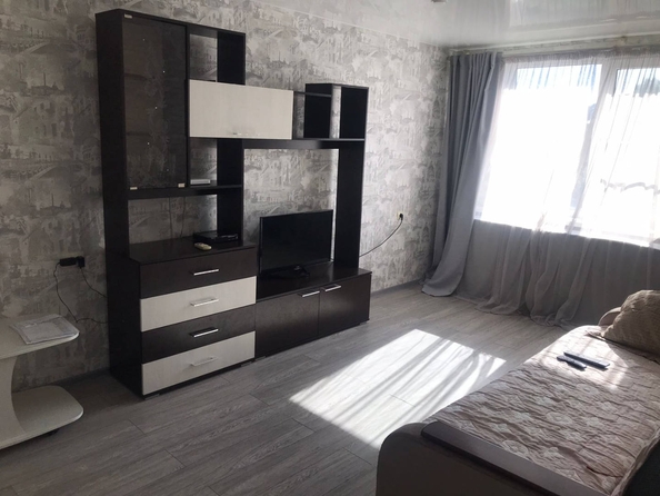 
   Продам 2-комнатную, 64 м², Худякова ул, 27/2

. Фото 4.