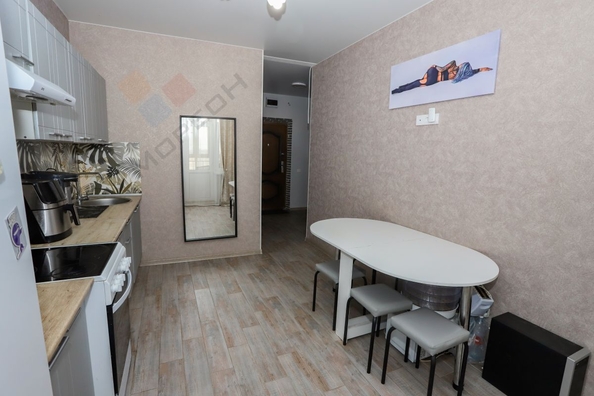 
   Продам 1-комнатную, 38.3 м², Героя Георгия Бочарникова ул, 1

. Фото 1.