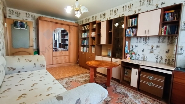 
   Продам 3-комнатную, 62 м², Симферопольская ул, 38

. Фото 2.