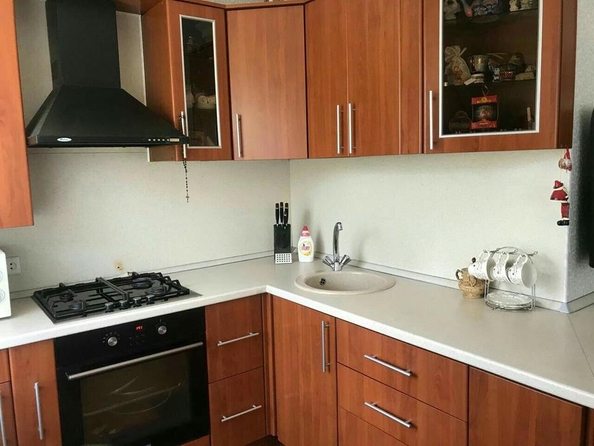 
   Продам 3-комнатную, 60 м², Островского ул, 122А

. Фото 1.