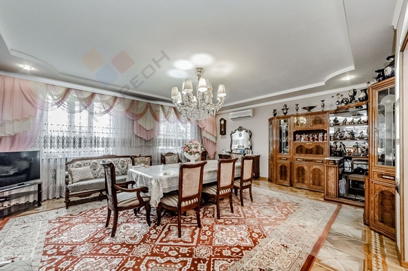 
   Продам дом, 500 м², Краснодар

. Фото 23.