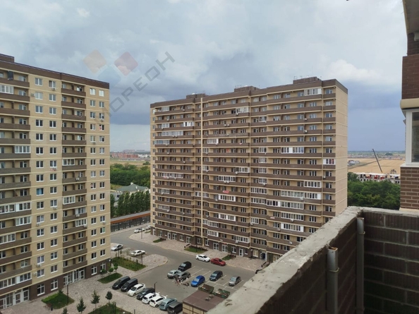 
   Продам 1-комнатную, 24.2 м², Позднякова ул, 2к17

. Фото 1.