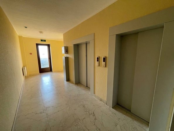 
  Продается 1-комн. квартира, 45 м², Омелькова ул, д. 93
. Фото 24.