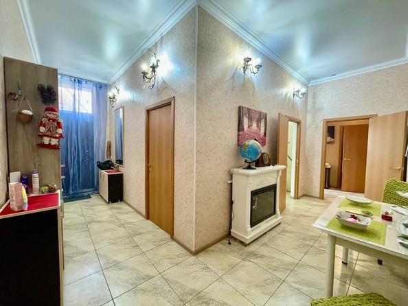 
   Продам 2-комнатную, 56 м², Кати Соловьяновой ул, 84

. Фото 7.