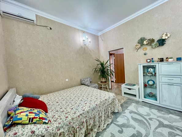 
   Продам 2-комнатную, 56 м², Кати Соловьяновой ул, 84

. Фото 14.