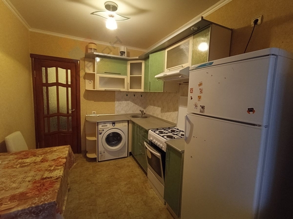 
   Продам 2-комнатную, 49.7 м², Стасова ул, 115/1

. Фото 5.